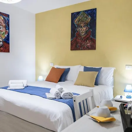 A De Scugnizzi Bed & Breakfast *